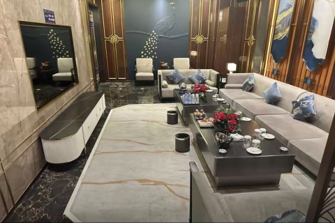 赤峰高端KTV诚聘女营销 点亮夜生活舞台